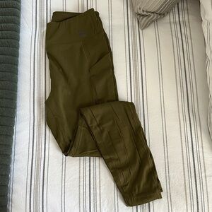 Duluth Trading Co Olive Green Leggings